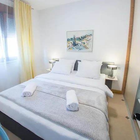 Morning Star Apartment *